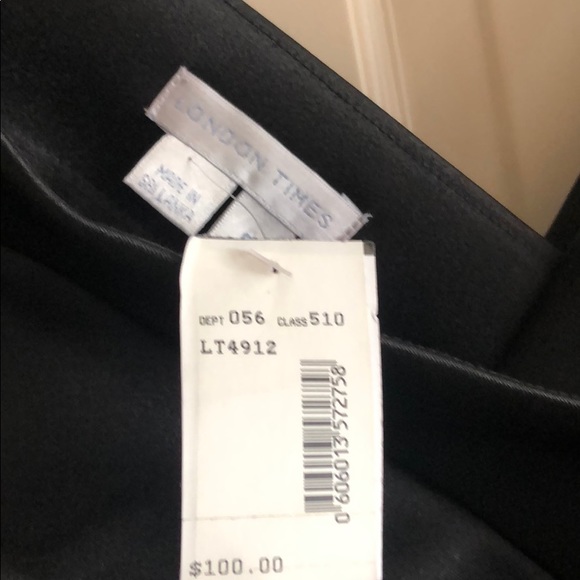 Dress - Picture 4 of 5